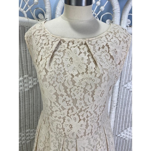 Vintage Trussardi Collection Cream Lace Dress‎ Italian Designer Fit & Flare US 6 - Picture 4 of 16